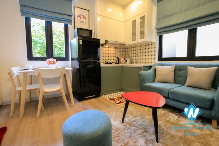 A cozy one bedroom apartment for rent in Ong Ich Khiem, Ba Dinh